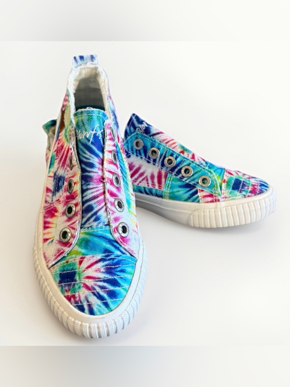 Blowfish Malibu Tie Dye Slip Ons 6.5
